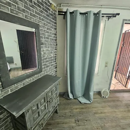 Habitación Independiente *